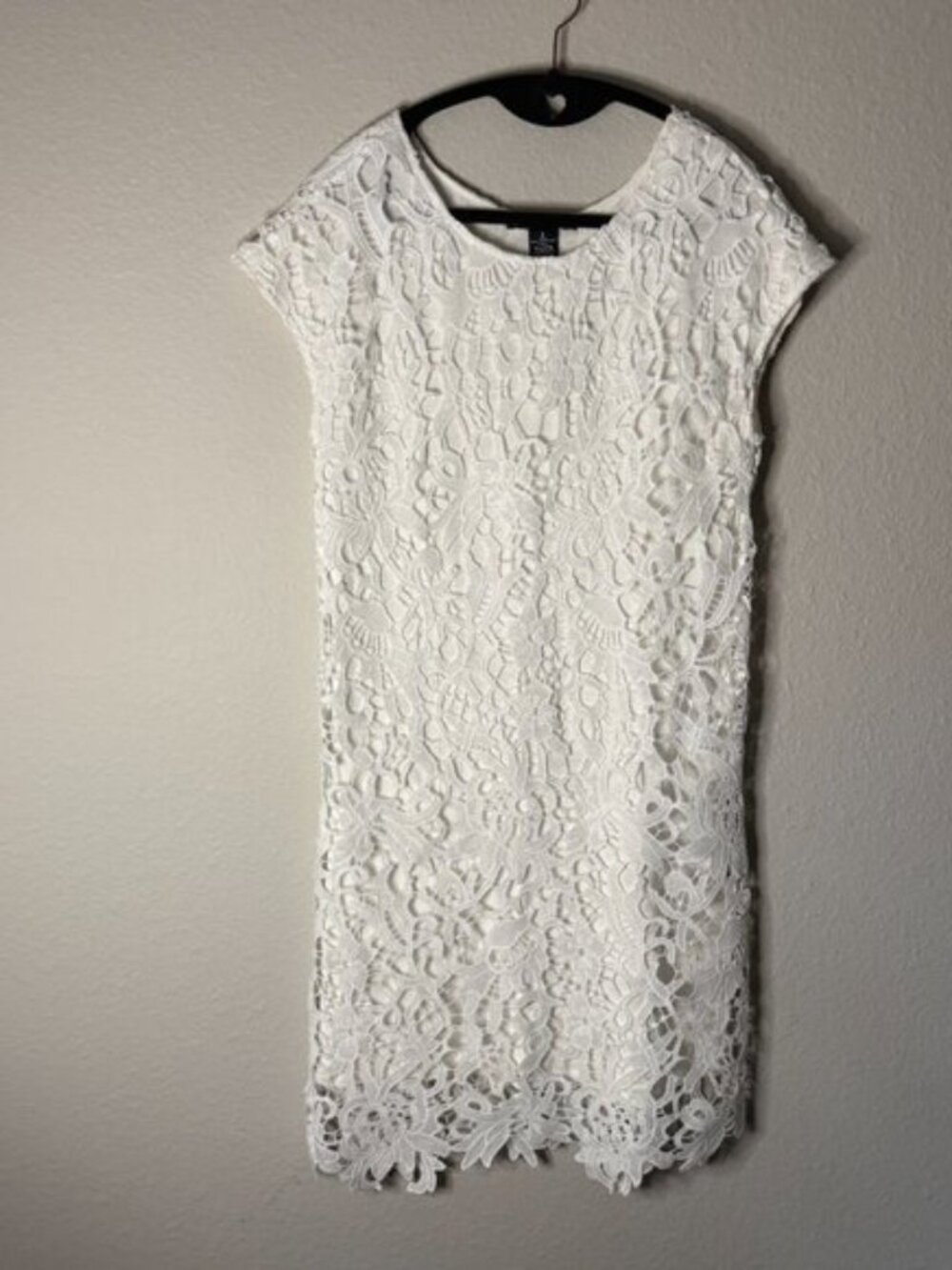 White Floral Lace Sheath Dress Size 4